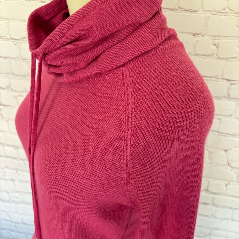 CYRUS Pink Long Sleeve Turtleneck Sweater--M - Picture 3 of 14